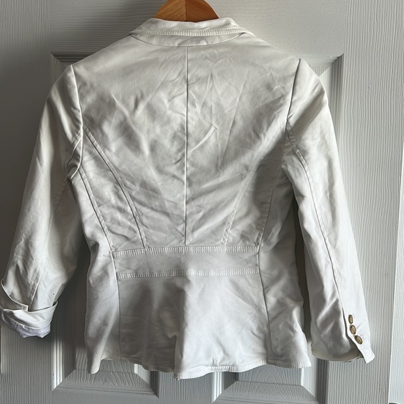 White blazer - Picture 2 of 5